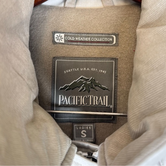 Pacific Trail Winter Jacket - Picture 10 of 12